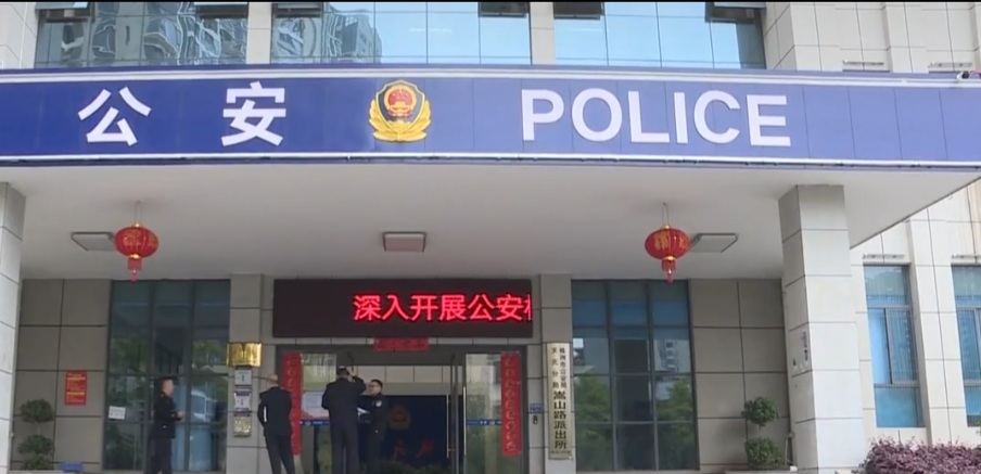 拖車司機(jī)拖走“僵尸車”卻被判刑 是車主后臺硬，還是拖車管理漏洞？